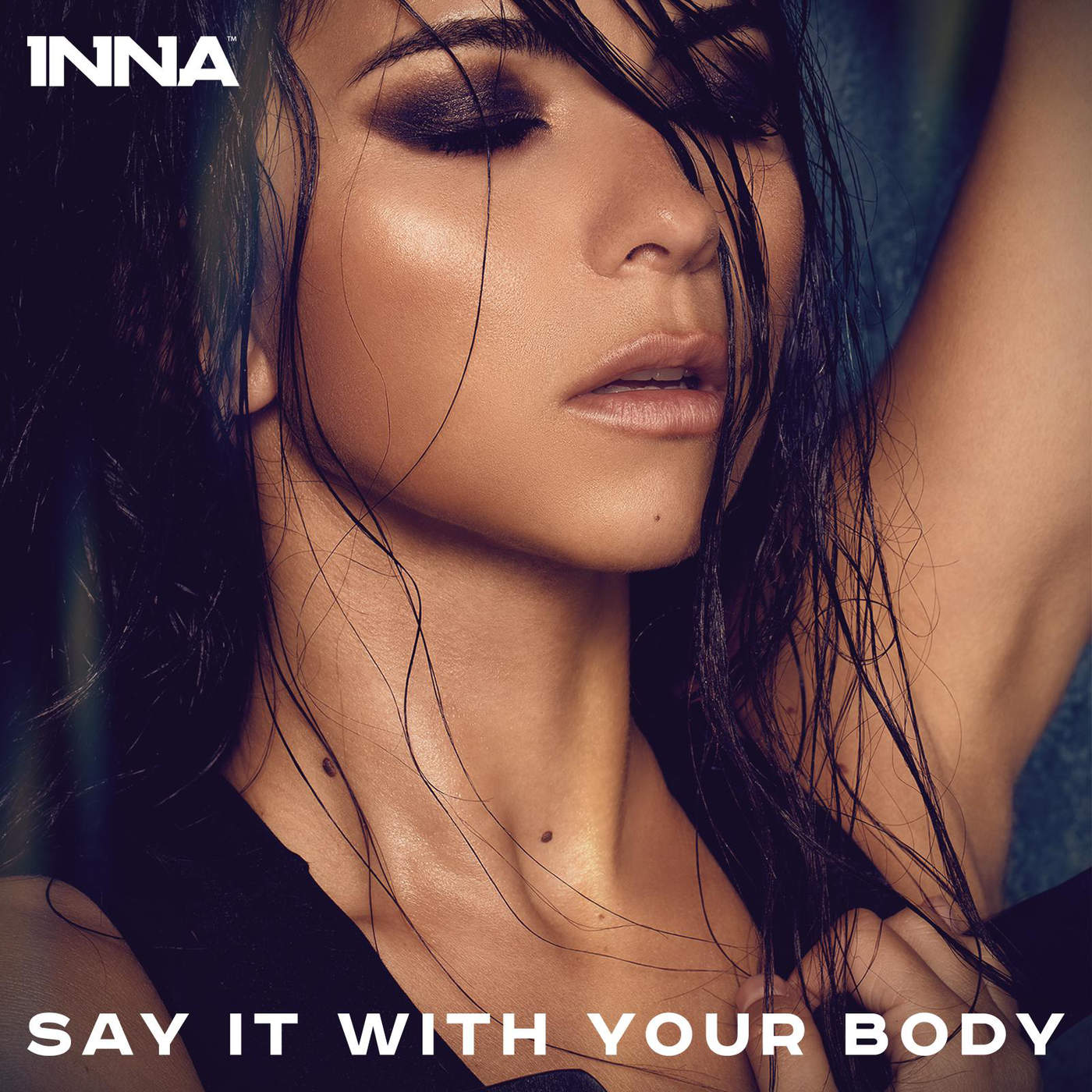 Альбомы инны. Inna. Инна румынская певица альбомы. Say it with your body Инна. Inna body.